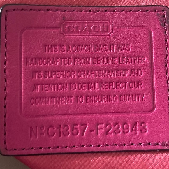 Vintage Coach Crossbody – Tan & Pink Trim - Picture 3 of 3